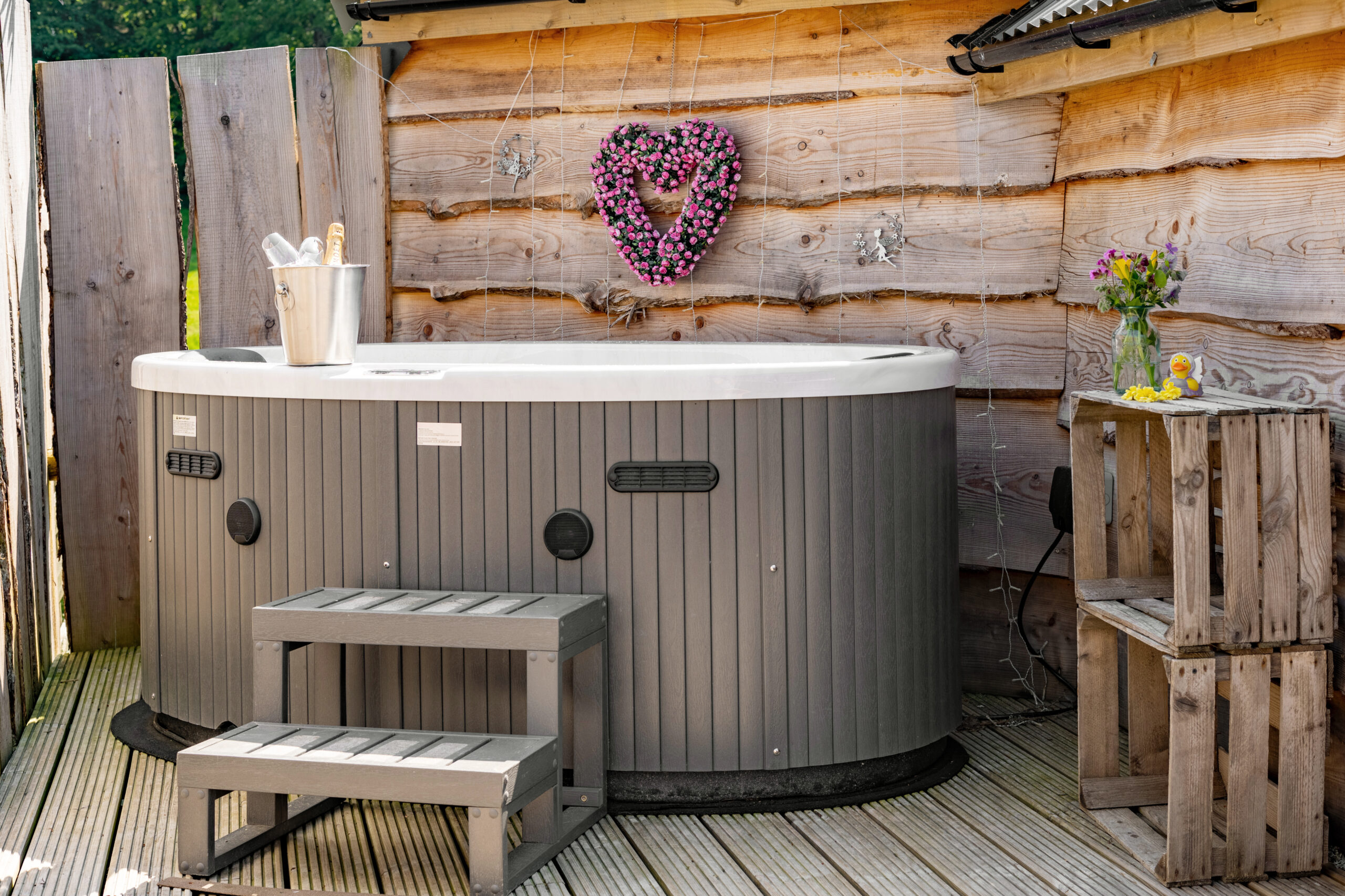 Five cabins, each with its own character and hot tub